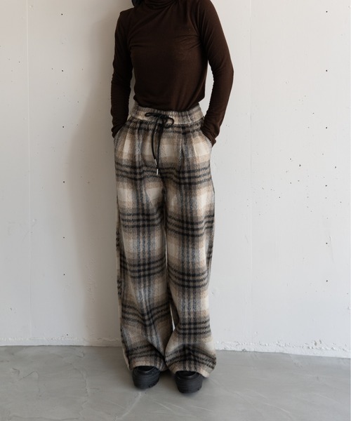 hwyl（ヒュイル） パンツ 起毛チェック柄タックワイドパンツ