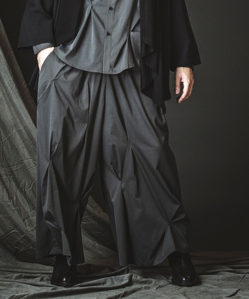 NoReMID ダークグレー ワイドパンツ NO ID.（ノーアイディー） ワイドパンツ パンツ 「NO ID.」Random Tuck