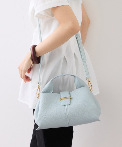 (35)美品 ビスでの模様がポイントのハンドバッグ、ショルダーバック VIS（ビス） ハンドバッグ 「新色追加」「180℃美人見え」ハンドル