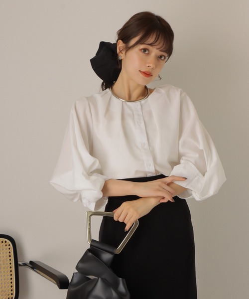 シャツ/ブラウス(長袖/七分) JUN MIKAMI  tuck sleeve blouse ブラウス シャツ tuck volume sleeve blouse /ノーカラー タック 7分袖
