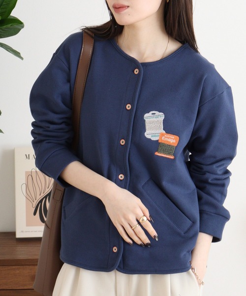 糸巻きロゴ刺繍カーデ emago ナチュラル カジュアル 大人 かわいい 北欧 糸巻き トップス カーディガン 楽天市場】糸巻きロゴ刺繍カーデ emago ナチュラル カジュアル