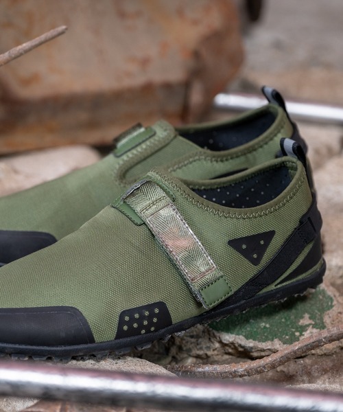 London Shoe Make スリッポン 「非常時も遊びもこの一足」防災