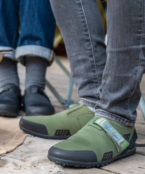 London Shoe Make（ロンドンシューメイク） スリッポン 「非常時も遊び