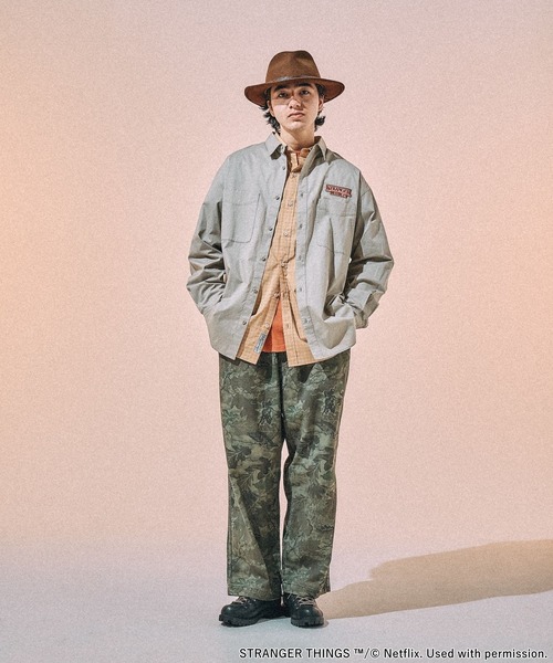 niko and…（ニコアンド） シャツ 「STRANGER THINGS」コラボ