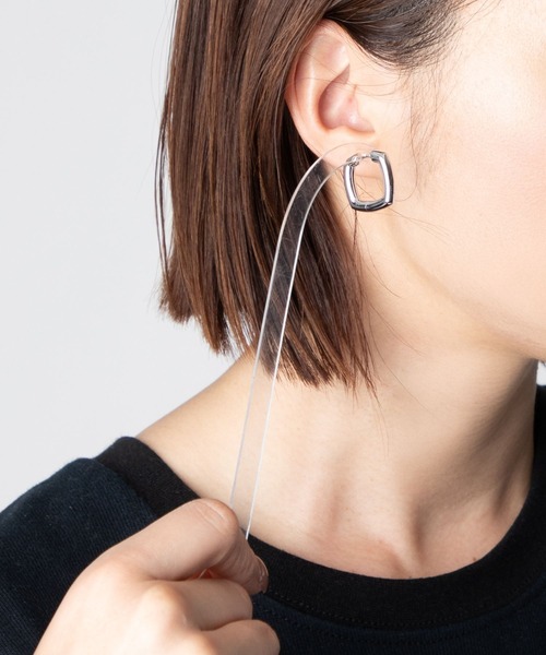 TOM WOOD（トムウッド） ピアス TOM WOOD Frame Hoops Medium フレーム
