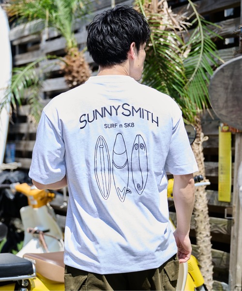 Sunny Smith tシャツ サーフボードイラストロゴ両面刺繍Tシャツ メンズ
