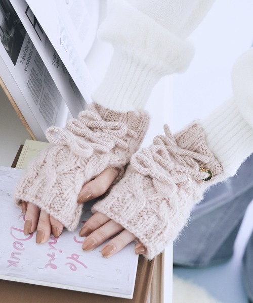Maison de FLEUR（メゾンドフルール） 手袋 ケーブルニットグローブ