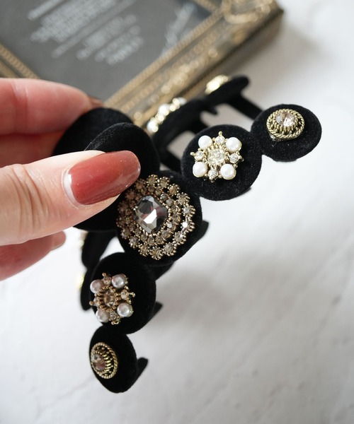 Port（ポート） ヘアクリップ 「 」 クラシック パール ＆ ビジュー