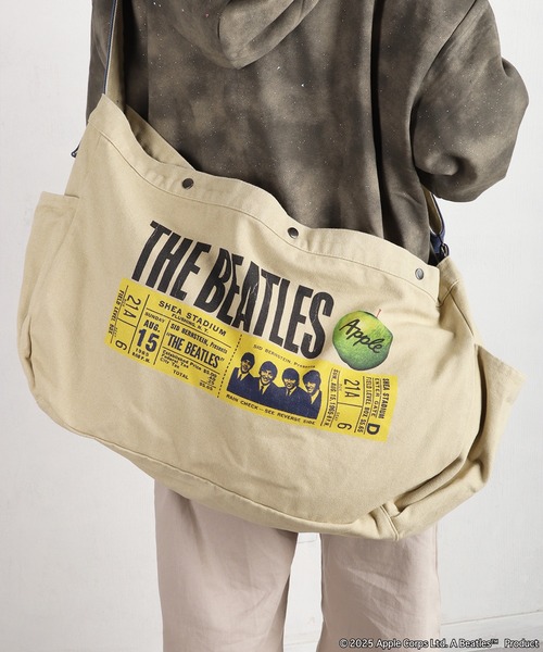 The THE BEATLES ブラックバッグ 7インチサイズ Beatles ショルダー