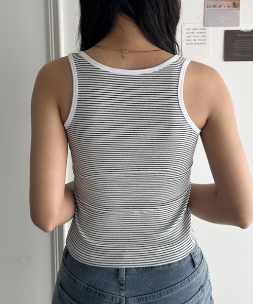 CLEA タンクトップ ノースリーブ カップ付きフロントボタンボーダー