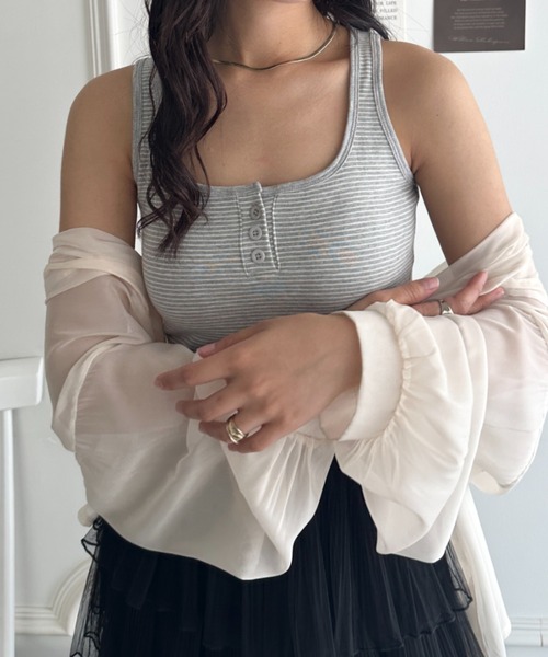 CLEA タンクトップ ノースリーブ カップ付きフロントボタンボーダー