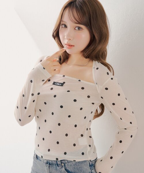 Chico（チコ） tシャツ スクエアネックドットトップス レディース