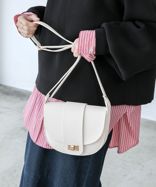 LIU JO レディース ブラック ハーフムーン ショルダーバッグ BONLECILL ショルダーバッグ バッグ ハーフムーン フラップミニ