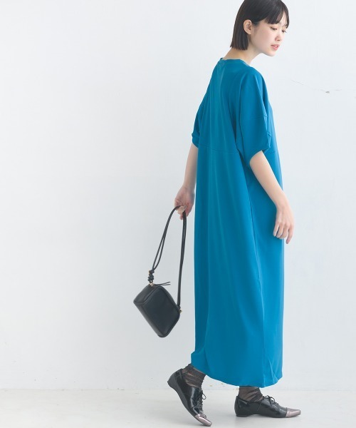 OMNES（ファッション） ワンピース 梨地ランタンスリーブ