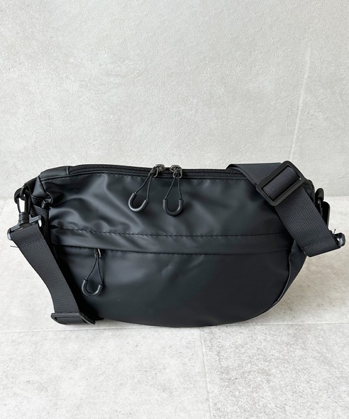 Holiday A.M. ショルダーバッグ コーティング ラウンドショルダー