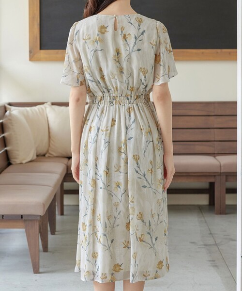 Tiaclasse ワンピース 大花柄シフォンワンピース : ZOZOTOWN Yahoo!店