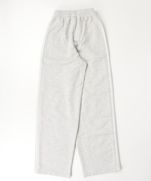 adidasダメージ加工 ライトグレー ワイドパンツ adidas（アディダス） ワイドパンツ パンツ adidas Originals ダメージ