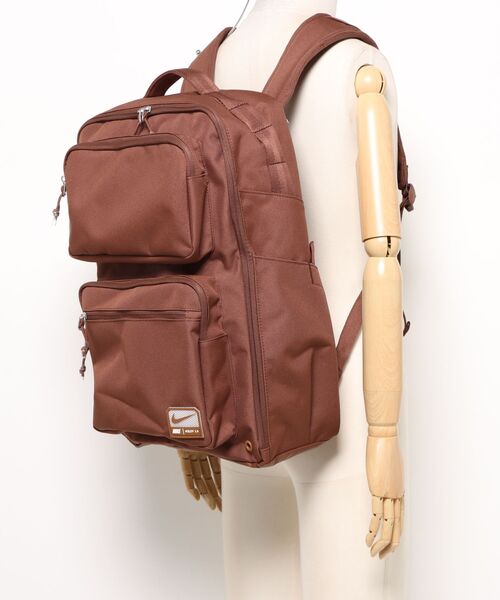 新品未使用 Nike リュック リュックサック バックパック デイバッグ 24L 完売必須!☆Nike One Women's Backpack (25L) (Nike/バック