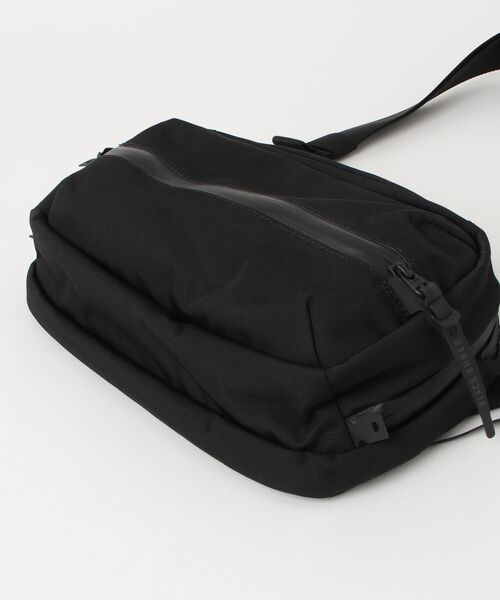 BLACK EMBER（ブラックエンバー） ショルダーバッグ メンズ レディース