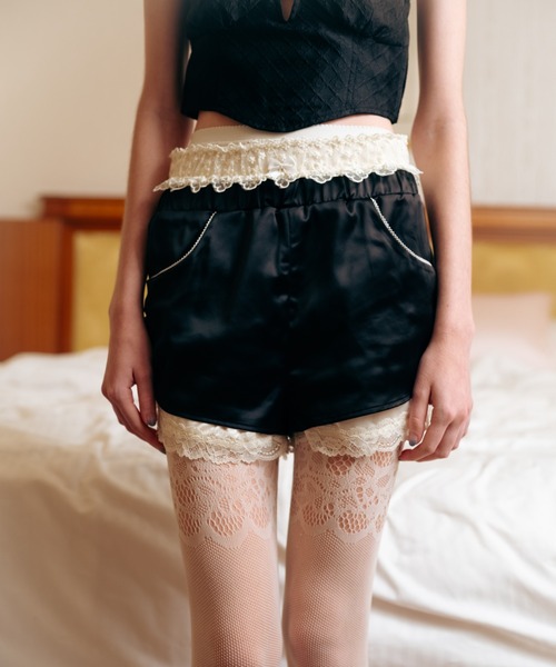 Carmelo パンツ Layered Satin Short Pants / サテンレイヤード