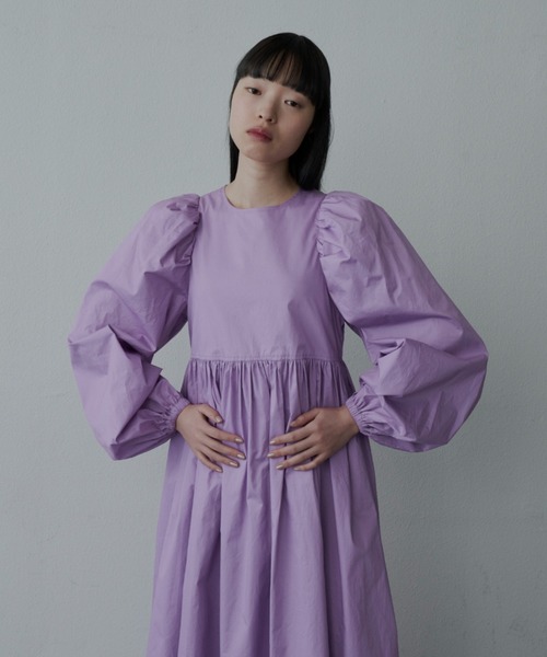 「PERNA」 長袖ワンピース MEDIUM ライトグレー レディースの画像