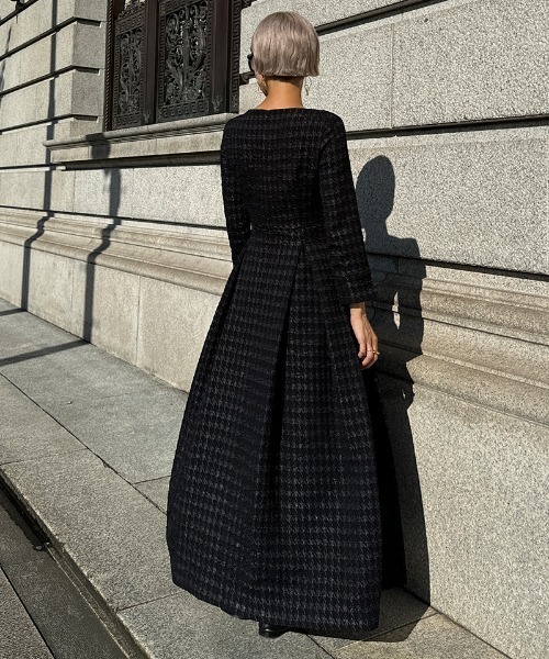 「JENNE」 長袖ワンピース LARGE ブラック レディースの画像
