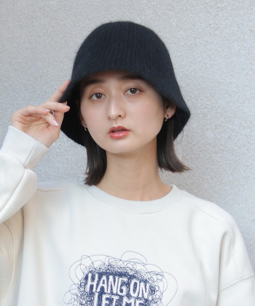 ☆夏以外に大活躍!!☆【新品】CHANEL ニット バケットハット