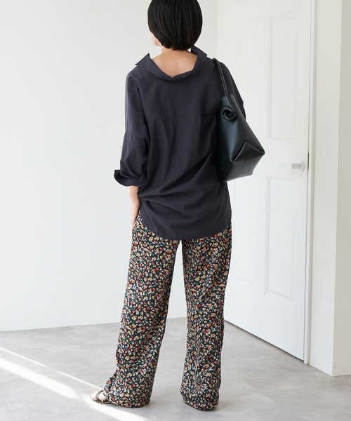 早割3/27まで◎【美品】TICCA フラワープリントパンツ ネイビー 日本製 Spick＆Span パンツ TICCA / ティッカ 別注フラワープリント
