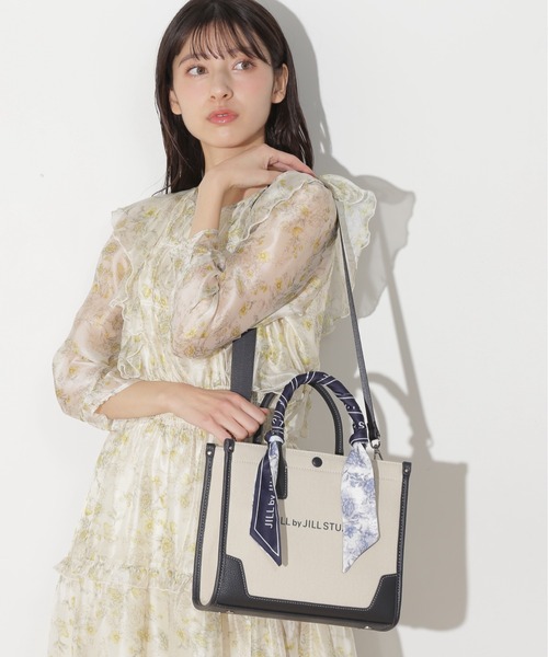 A4収納可能＜JILL by JILL STUART＞フラワースカーフトート大 フラワースカーフトート大｜ジルバイジルスチュアートの通販