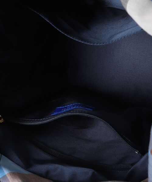 「BLUE LABEL CRESTBRIDGE」 かごバッグ FREE ホワイト系その他 レディースの画像