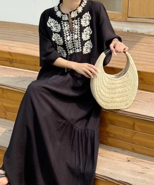 Junya Watanabe 編みデザインフリンジ半袖ワンピース 黒 CAPE Junya Watanabe 編みデザインフリンジ半袖ワンピース 黒 CAPE