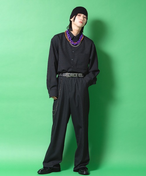 パンツ a.p.o.v. 2連ウォレットチェーン付きストライプTRワイド