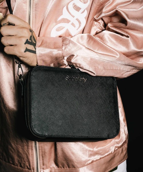 Subciety（サブサエティ） ショルダーバッグ Leather shoulder bag 