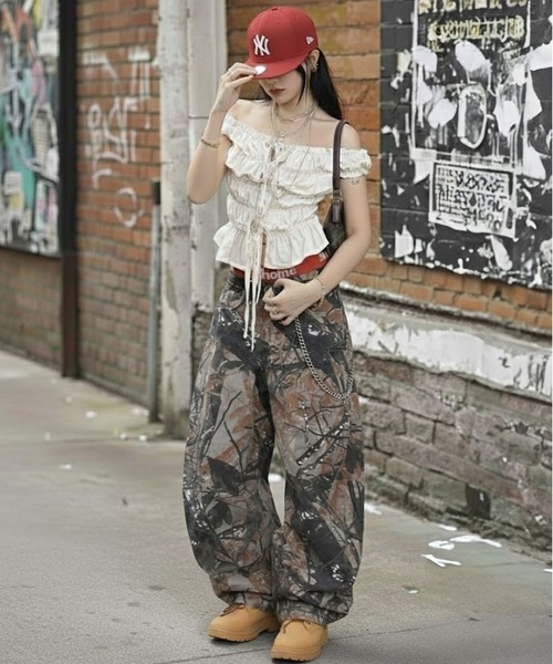 SPINNS（スピンズ） パンツ カモフラージュ柄パンツ/バルーンカーブ