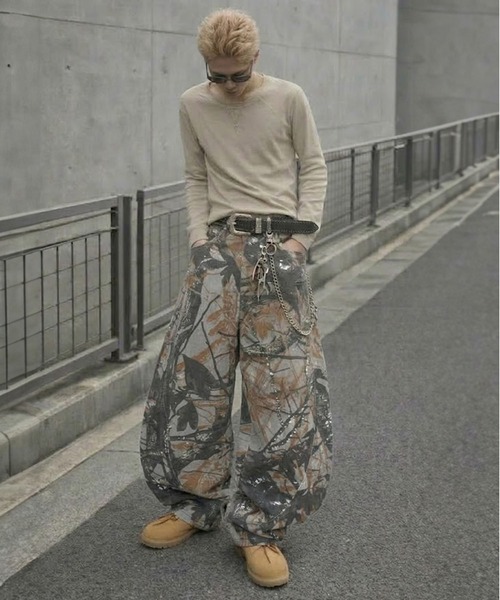 SPINNS（スピンズ） ワイドパンツ パンツ カモフラージュ柄バルーン