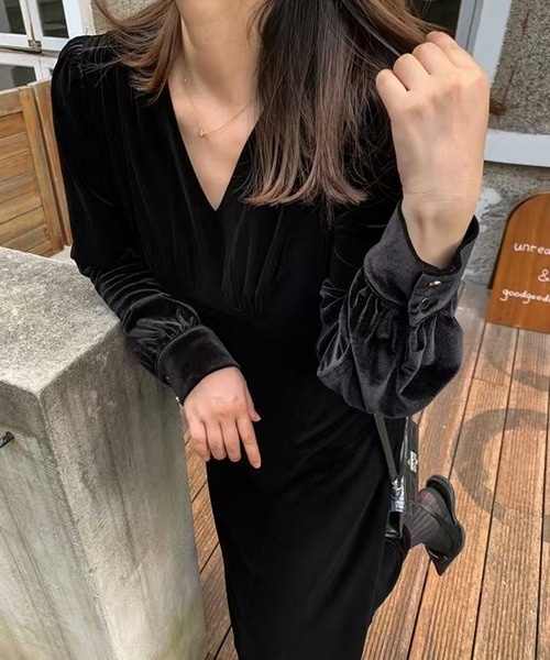 AsheKsha ワンピース ベルベットVネックロングドレス : ZOZOTOWN Yahoo