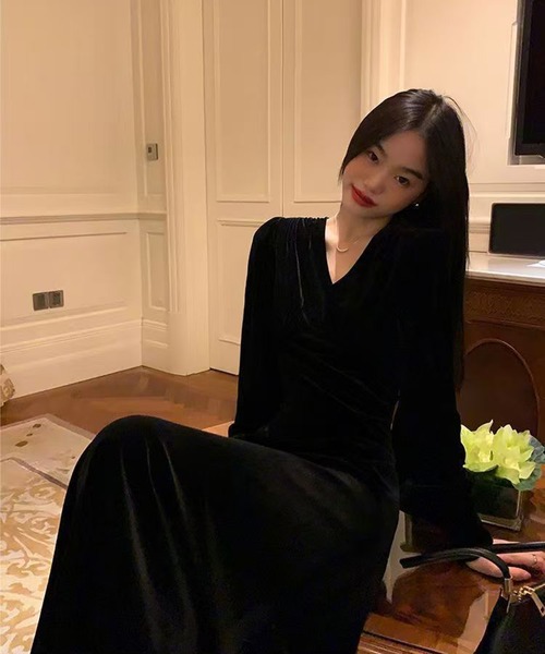AsheKsha ワンピース ベルベットVネックロングドレス : ZOZOTOWN Yahoo