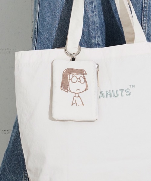 Vintage PEANUTS パスケース 09”「Vintage PEANUTS」どっちにも伸