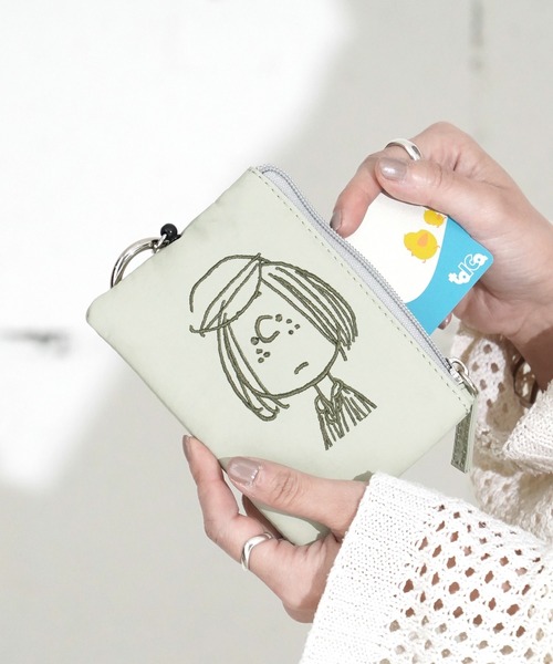 Vintage PEANUTS パスケース 09”「Vintage PEANUTS」どっちにも伸
