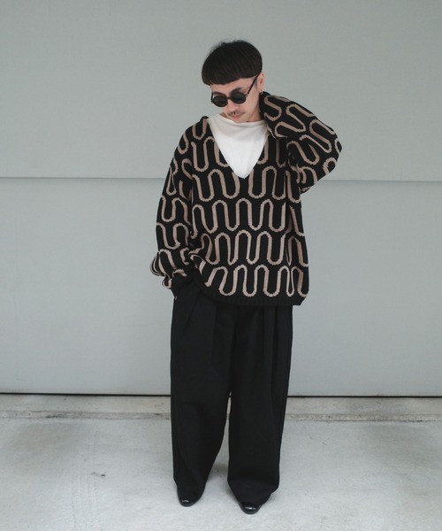 Aphlotus セーター ニット Wジャガード ディープVネック グラフィック