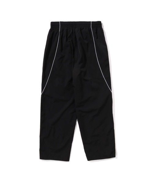 A BATHING APE（アベイシングエイプ） パンツ BATHING APE LOGO NYLON