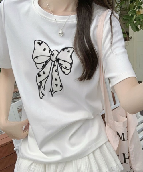 ホワイト長袖Tシャツ 赤いリボン刺繍 tシャツ リボン 刺繍 デザイン Tシャツ レディース : ZOZOTOWN Yahoo