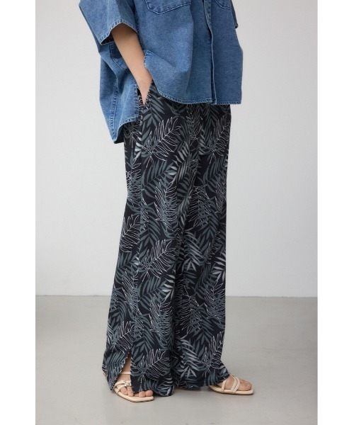 美品　ブルレア BLUELEA チェックパンツ CHECK SEMI FLARE PANTS/チェックセミフレアパンツ[品番
