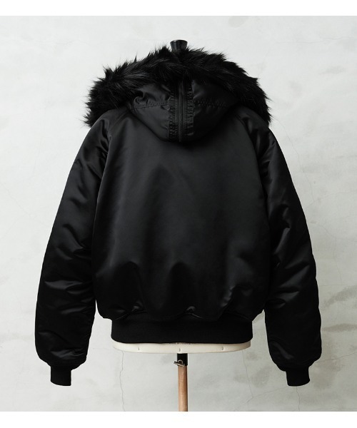 ALPHA INDUSTRIES ブラック ミリタリージャケット Alpha Industries（アルファ・インダストリーズ） ミリタリー