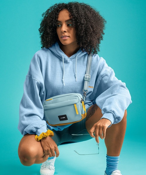 PacSafe（パックセーフ） ショルダーバッグ バッグ GO crossbody