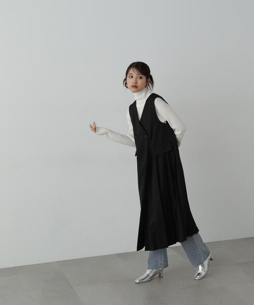 「N.（N. Natural Beauty Basic）」 サロペットスカート MEDIUM ベージュ レディースの画像