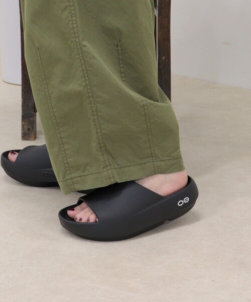 OOFOS（ウーフォス） 厚底 リカバリーサンダル スポーツサンダル