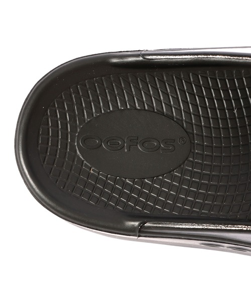 新品　OOFOS　ウーフォス 　厚底サンダル ブラック　26cm ウーフォス リカバリーサンダル ウーララ OOFOS サンダル 1400
