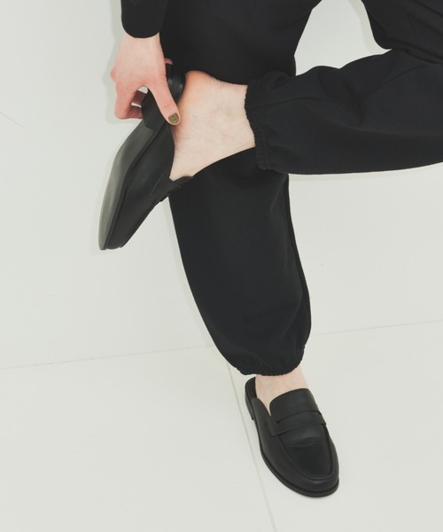un/neu 「un/neu」 フラットサンダル SMALL ブラック レディース
