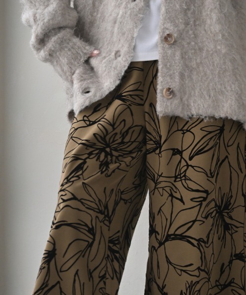 HUG.U パンツ 花柄フロッキーワイドパンツ レディース : ZOZOTOWN